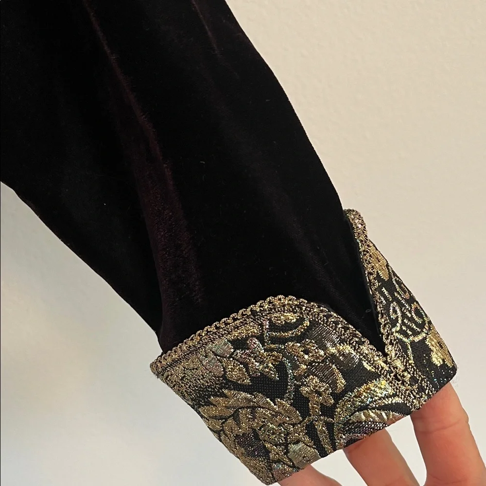 Scott McClintock Vintage Black Velvet Jacket w/ Gold Brocade Collar, Bow & Cuffs - Picture 7 of 9